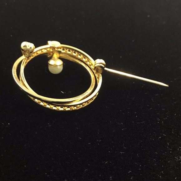 12K GF Circular Brooch With Genuine Pearl Clip Pin - Picture 7 of 8